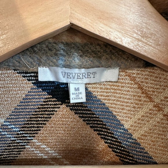 Plaid Shacket Women's Jacket - Picture 2 of 6